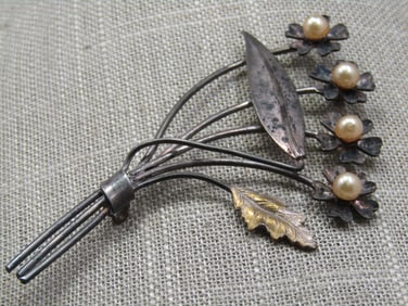 Vintage Sterling Floral Brooch with 5mm pearls. 1940's, Repair/Repurpose