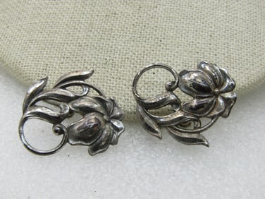 Vintage Sterling Silver Floral Earrings, Screw Back, 1" by 1.75", 4.72 gr.