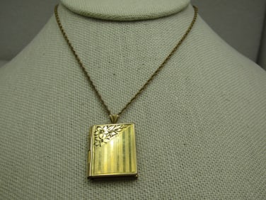 Vintage 12kt G.F. Floral Book Locket Necklace, Wagner, Art Deco, 18.5"