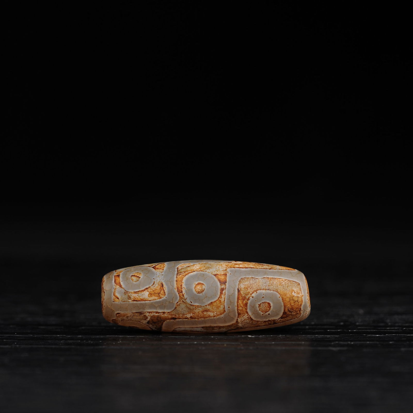 Tibetan agate eyes dzi beads: Title: Tibetan agate eyes dzi beads Origin: Asian private collection Date/Period: 20th Century Material: Agate bedas Description: Size: 40x15 mm Tibetan Himalayan antique Dzi beads Reserve: $100.00 Sh