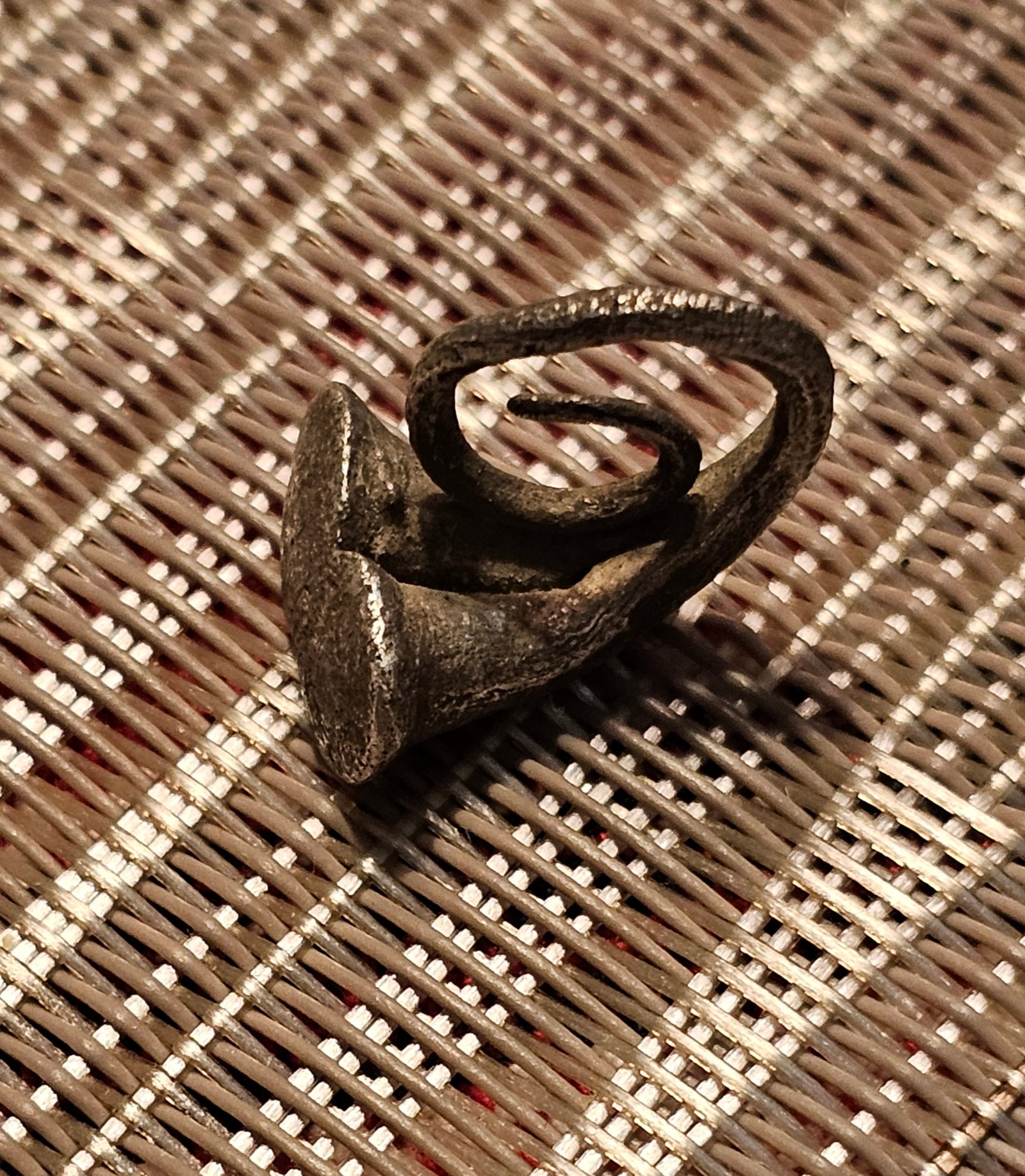 Roman Silver Spiral Hair Ornament: Title: Roman Silver Spiral Hair Ornament Description: Hard to find Silver hair ornament from Rome Date/Period: 5th-4th century Material: Silver Dimensions: 4.19g 20.17 mm Reserve: $50.00 Shipping:<