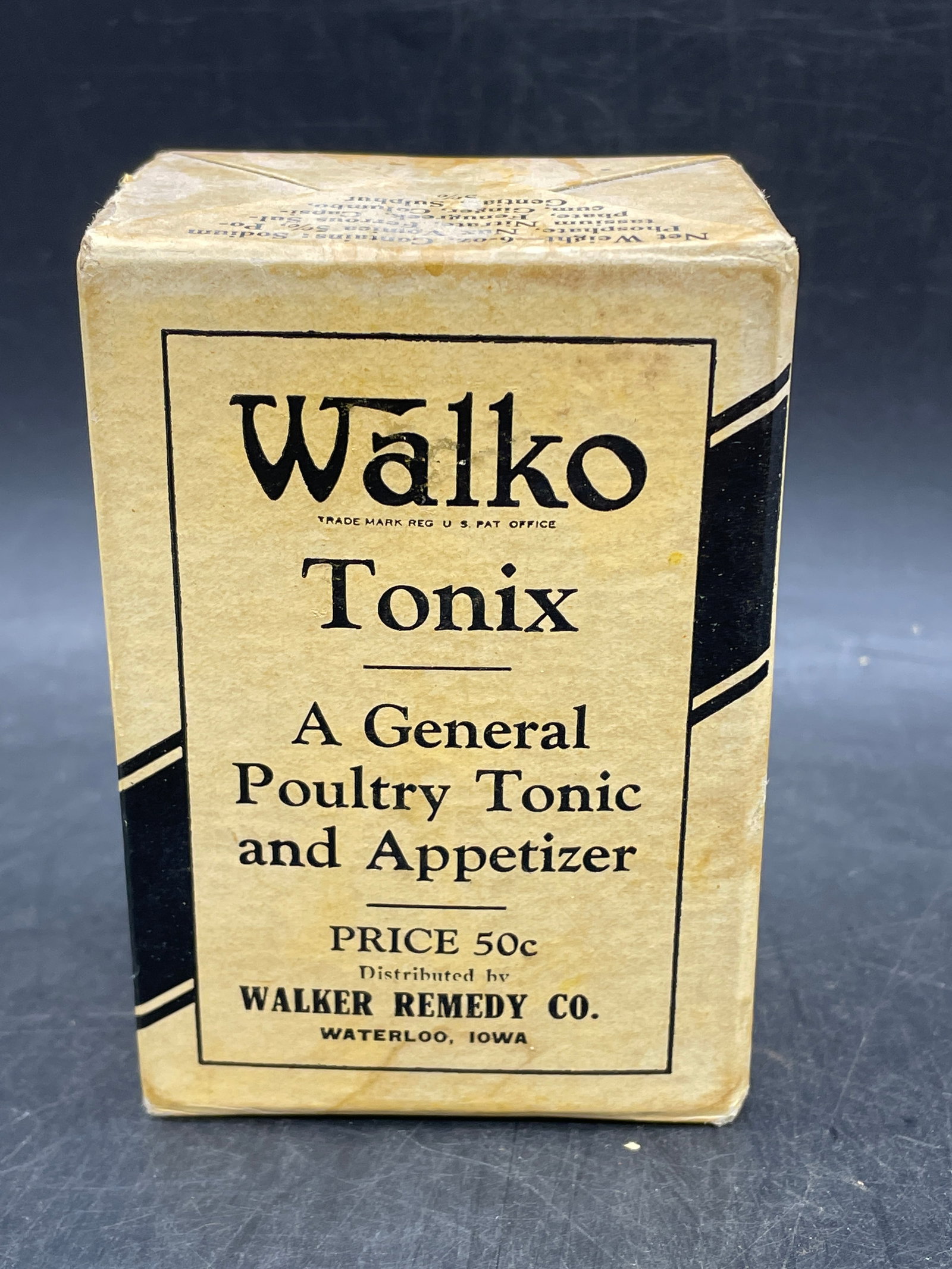 Vintage WALKO POULTRY MEDICINE WALKER REMEDY CO. WATERLOO, IOWA Veterinary: Title: Vintage WALKO POULTRY MEDICINE WALKER REMEDY CO. WATERLOO, IOWA Veterinary Date/Period: Approx. 1920-40's Dimension: box is 4" tall Material: mixed materials Additional Information: Vintage WAL