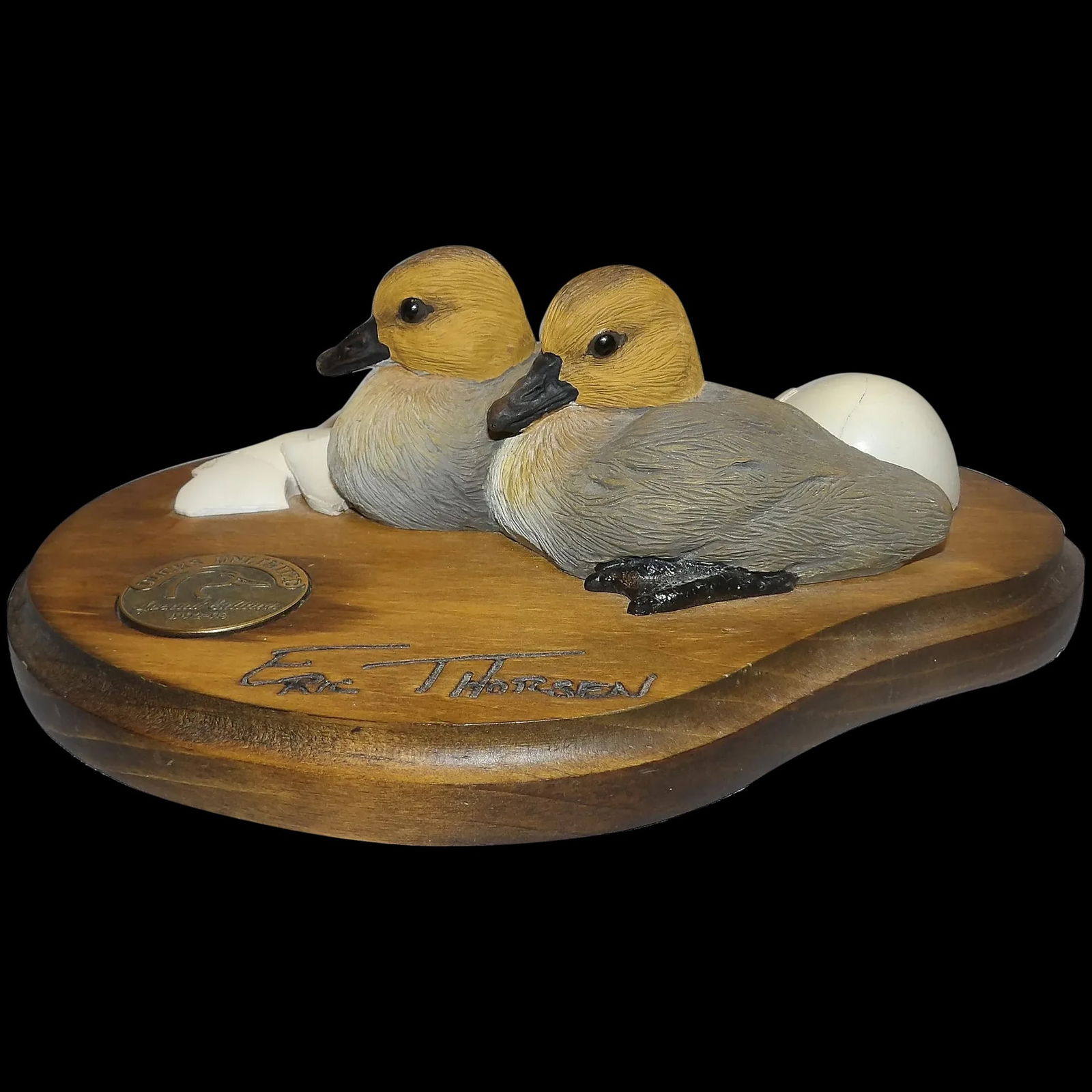 Ducks Unlimited 1992-93 Special Edition Hatching Ducklings by Eric Thorsen #2026: This Ducks Unlimited 1992-93 Special Edition Hatching Ducklings by Eric Thorsen #2026 will make a great display item. The duck in the back has a chip on it beak but it is not visible from the display