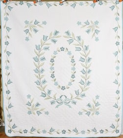 40's Blue & Green Tulip Wreath Quilt