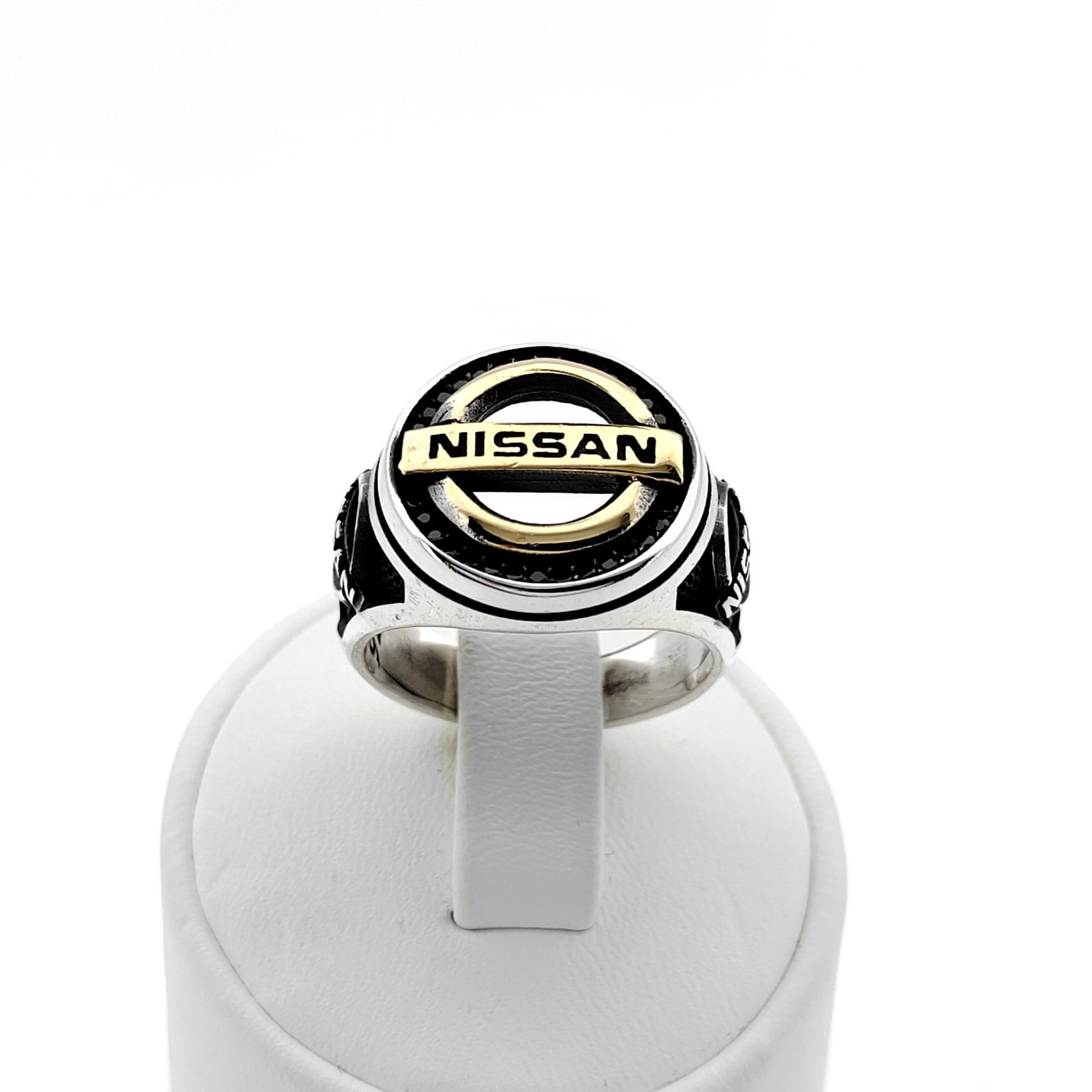 925 Silver Nissan Ring: Title:925 Silver Nissan Ring Description:925 Silver Nissan Ring -Weight:9.9g -Size: US Size 9.25 (19.25mm) With Gift Box Express Shipping.Carrier:DHL Express Combine Shipping Prices: 2 lots 30$ 3 lots