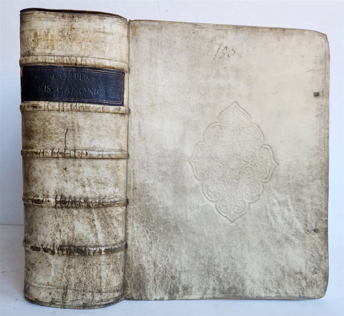 1661 CANON LAW antique Corpus juris canonici POPE Gregory XIII VELLUM BINDING (1 of 13)