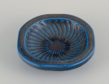 Wilhelm Kåge (1889-1960), Kåge Verkstad Gustavsberg, hand-glazed ceramic bowl with blue