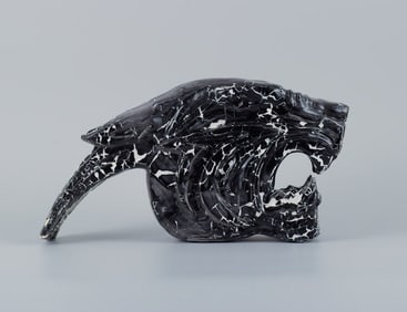 Roger Guerin (1896-1954), unique sculpture in black glazed ceramic in the form of a cat.