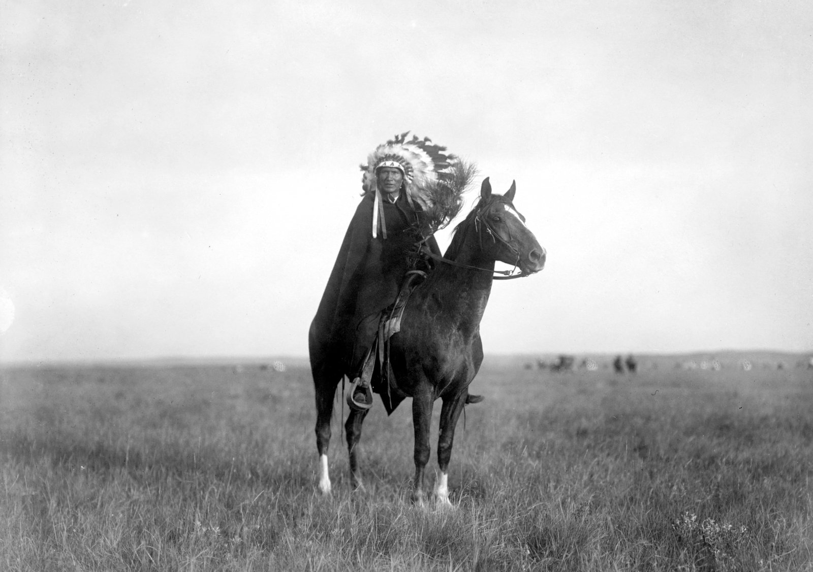 THE PRAIRIE CHIEF: Title: THE PRAIRIE CHIEF Artist/Source: EDWARD SHERIFF CURTIS Dimensions: 13X19 Original Date: 1907 Description: || UNITED STATES SHIPPING ONLY!|| This lot is a Dye Based Photolithograph and is a rest