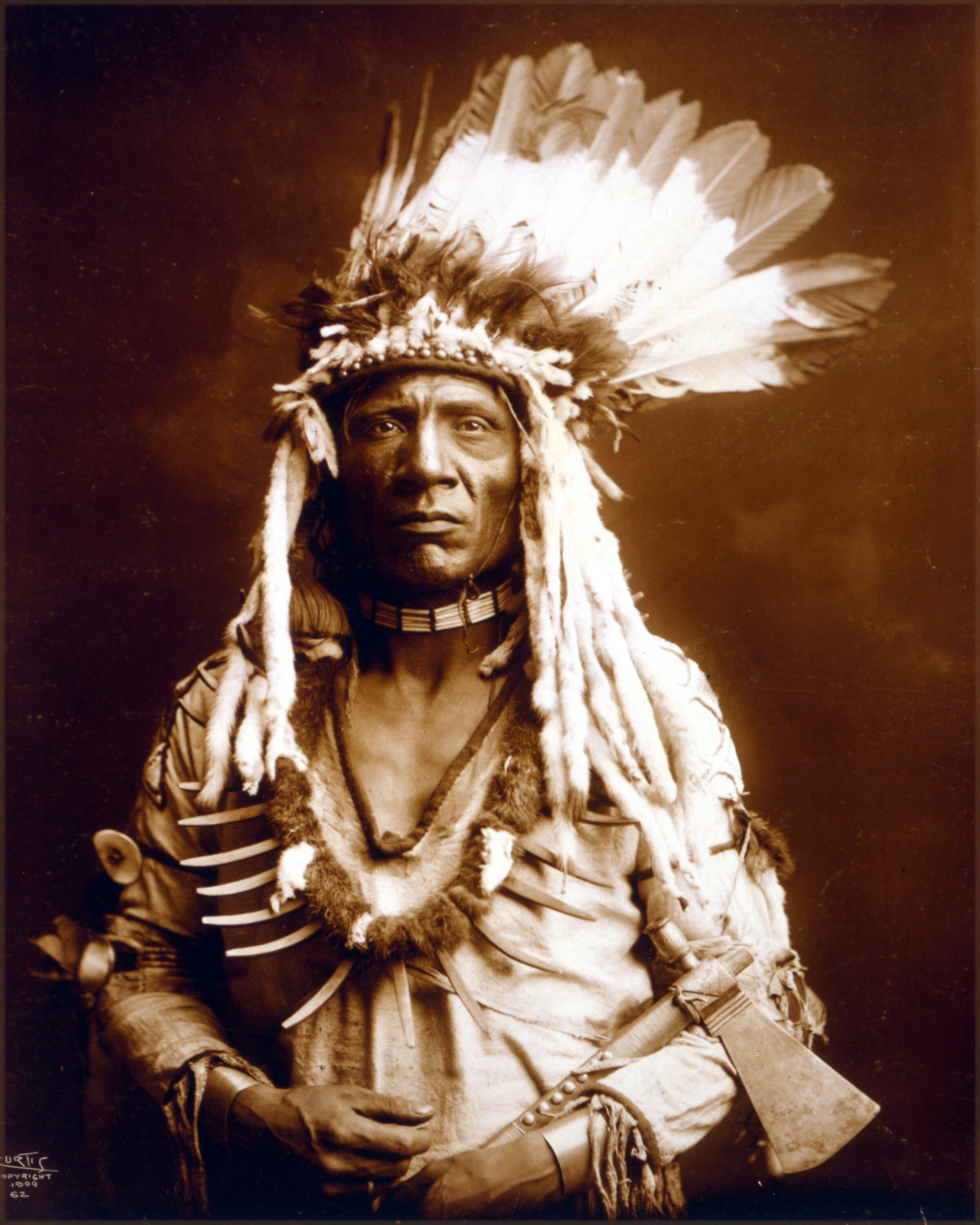 1904, WEASEL TAIL, BY EDWARD S. CURTIS: Title: 1904, WEASEL TAIL, BY EDWARD S. CURTIS Artist/Source: EDWARD S. CURTIS Dimensions: 19X13 Original Date: See title Description: || UNITED STATES SHIPPING ONLY!|| This lot is a Dye Based Photolit