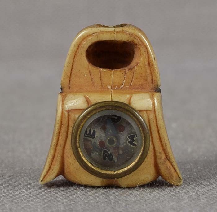 19c staghorn OJIME netsuke slide OKAME COMPASS (1 of 5)