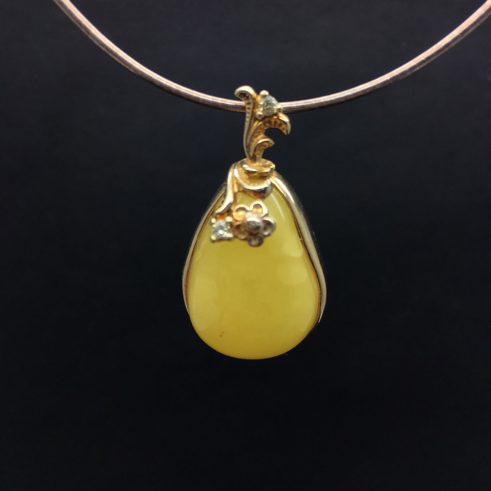 Unique and Outstanding Amber Pendant shaped like a Drop (1 of 7)