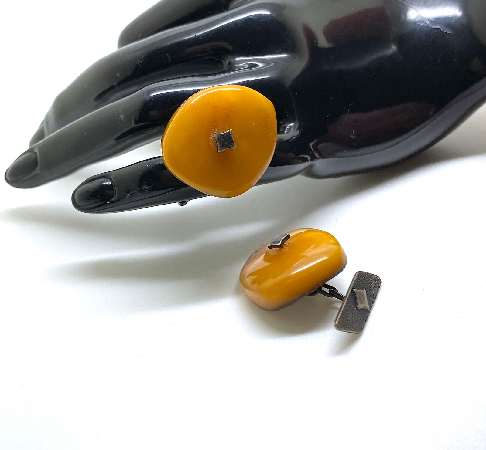 Unique and Amazing Amber Cufflinks (1 of 7)