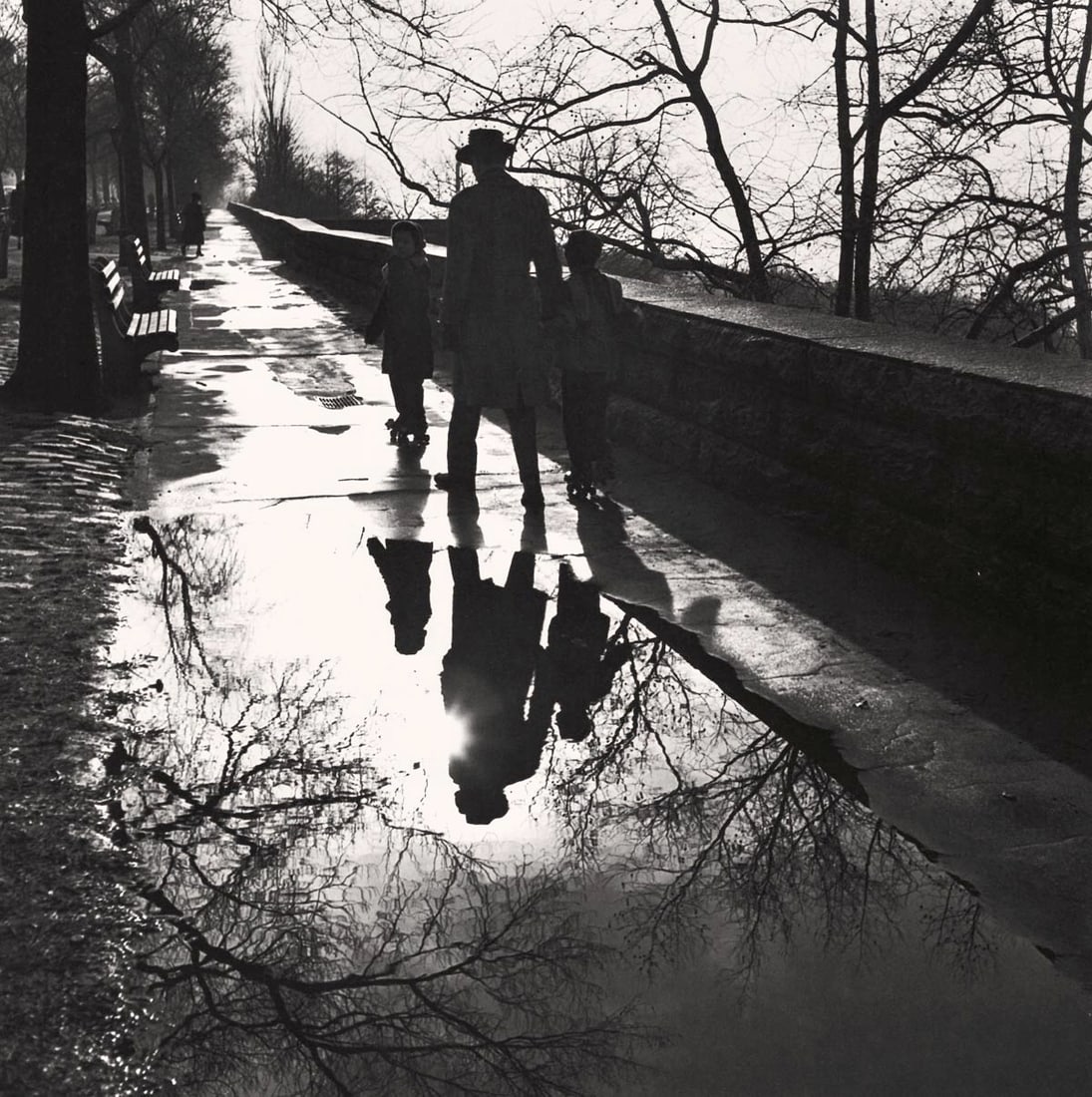 VIVIAN MAIER - Untitled, Winter walk (1 of 1)