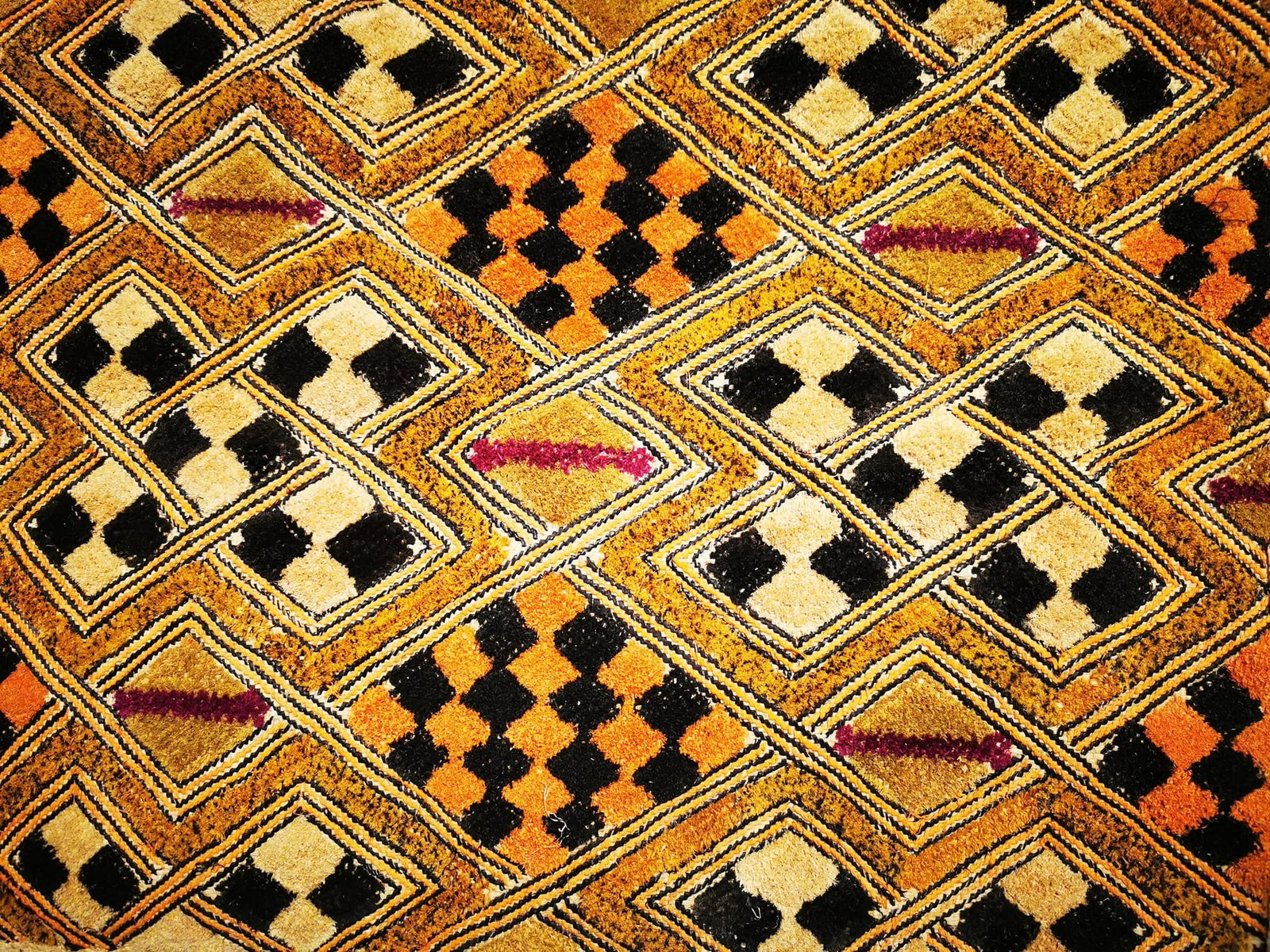 Genuine Shoowa-Kuba Cloth or "Kasai Velvet": Title: Genuine Shoowa-Kuba Cloth or "Kasai Velvet" Description: These textiles are handmade by the Kuba ethnic group from the Democratic Republic of Congo, at least since the 16th century, with the kn