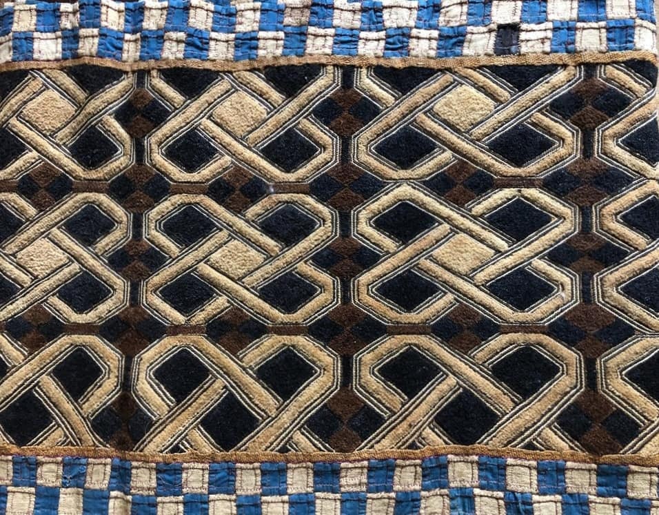 Genuine Shoowa-Kuba Cloth or "Kasai Velvet": Title: Genuine Shoowa-Kuba Cloth or "Kasai Velvet" Description: These textiles are handmade by the Kuba ethnic group from the Democratic Republic of Congo, at least since the 16th century, with the kn