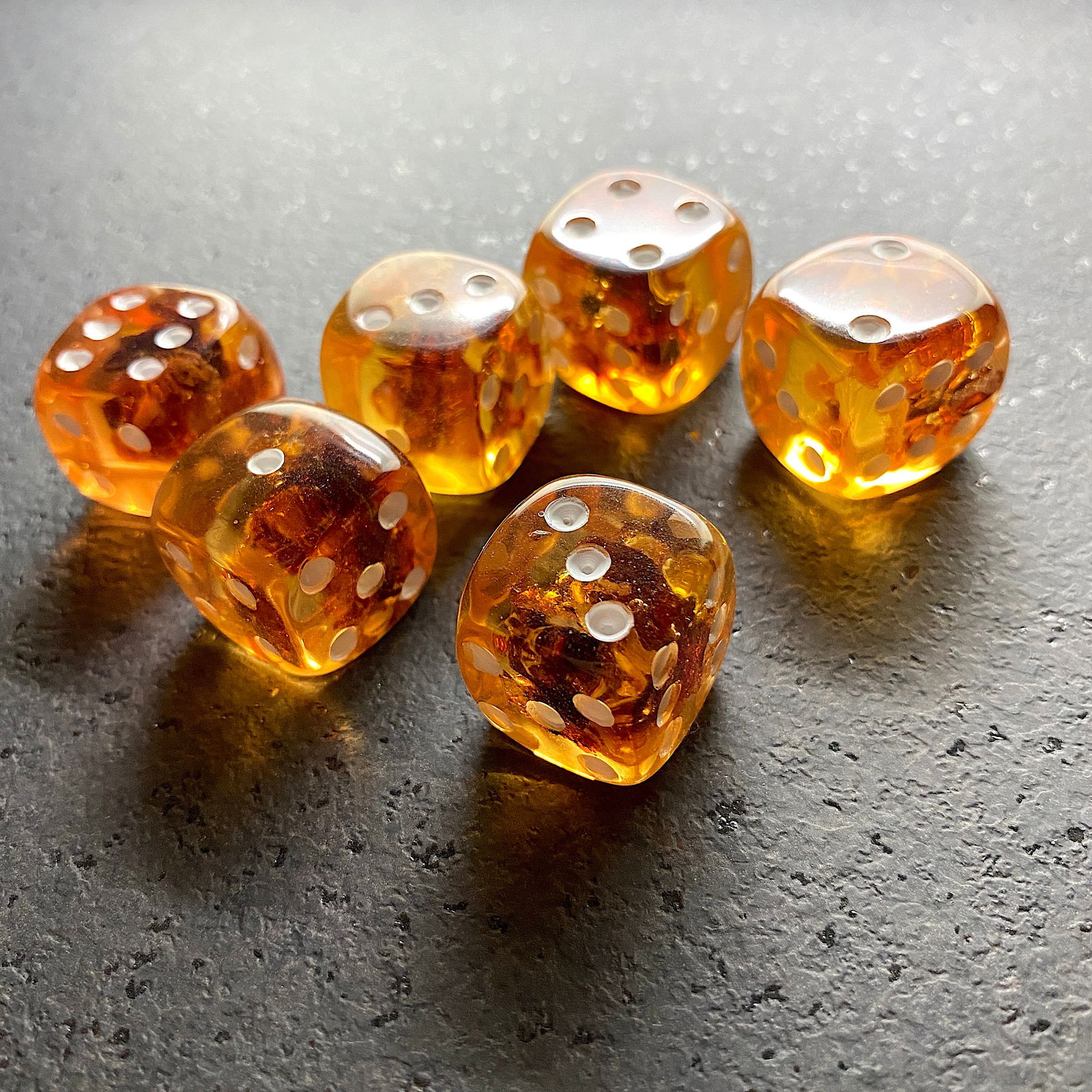 Magnificent Unique Antique Amber Set of 6 Dices: Title: Magnificent Unique Antique Amber Set of 6 Dices Metal:None Gemstone:Amber Weight:52.85 g Size:Size: 20.0 x 20.0 x 20.0 mm Size: 0.787 x 0.787 x 0.787 inches Made of: (Reconstituted Amber or Who