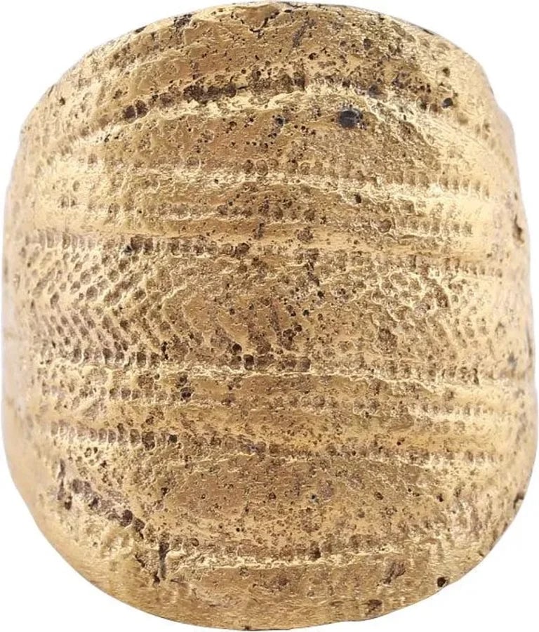 SUPERB VIKING SHIELD RING, C. 9TH-10TH CENTURY, SIZE 10-10 1/2 (1 of 5)