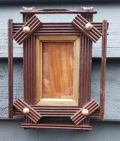 Beautiful antique folk tramp art picture frame 6 x 7 1/2"