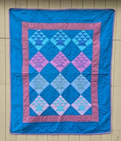 Amish crib quilt