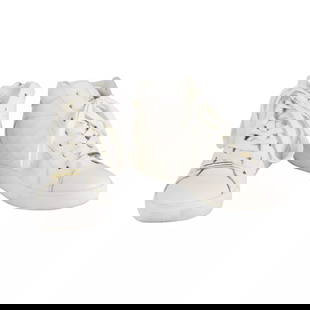Juicy Couture Quilted White Leather High-Top Sneakers Wedge Trainers Shoes 7.5: Juicy Couture Quilted White Leather High-Top Sneakers Wedge Trainers Shoes 38.5 High-top, quilted leather sneakers in white from Juicy Couture. Round toe. Back zipper and lace-up closure. Logo patch a