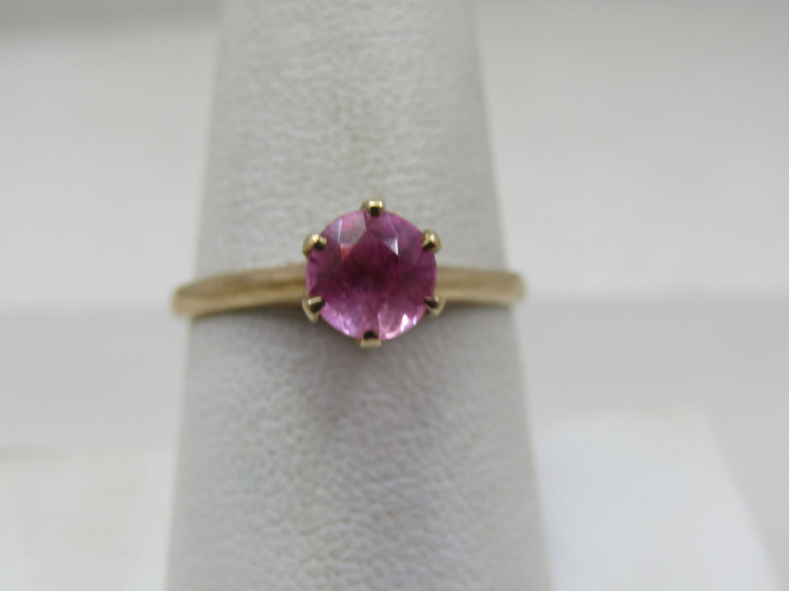 Vintage 10kt Pink Sapphire Solitaire Ring, Sz. 8.75, 1 CTW, Signed (1 of 8)