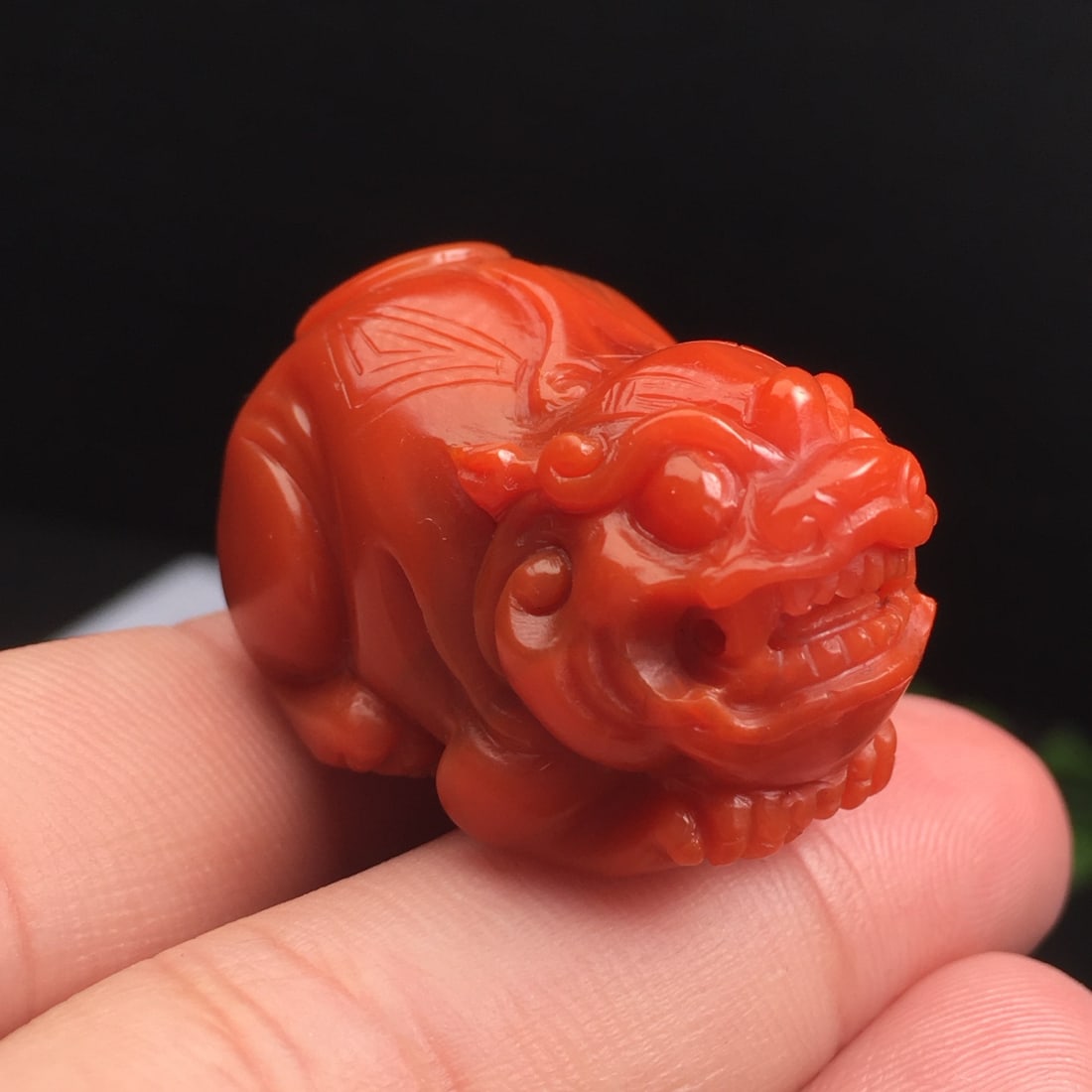 Chinese Natural Nanhong Agate Pixiu Pendant w Certificate: Title: Chinese Natural Nanhong Agate Pixiu Pendant w Certificate Date/Period: After2025 Origin: Chinese Dimension: 30.9x20.7x19.5(mm) 1.22x0.81x0.77(inches) Weight 0.04 lbs/19.3g Materials: Agate Rese