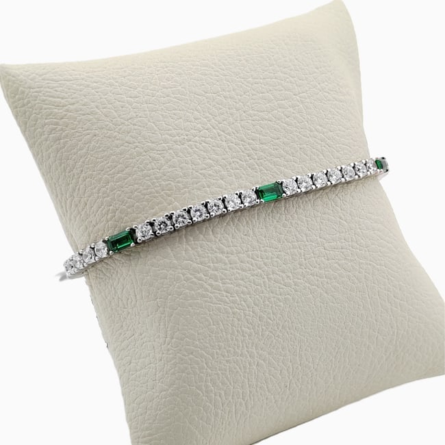925 Silver Ladies Bracelet with Artificial Emerald and Quartz (1 of 1)