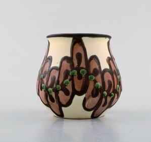 Kähler, HAK. Vase in glazed ceramics. Maroon flowers on light base. 1930 / 40's.