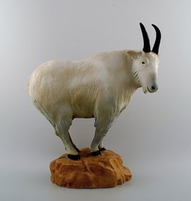 Rare B&G/Bing & Grondahl large muflon / wild sheep, figure in stoneware. Kuno Norvark (1913-1989)