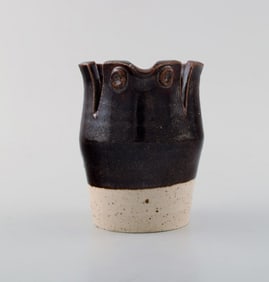 Ivy Lysdal, b. 1937. Danish ceramist and painter. Abstract unique sculpture. 1970's.