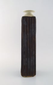 Danish potter. Large unique vase in glazed ceramics. Gutte style. Raku burned technique. 1960's.