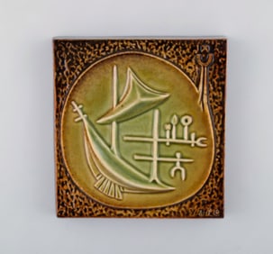 Yngve Blixt (1920-1981) Sweden. Wall plaque in glazed stoneware decorated with sailboat. 1970's.