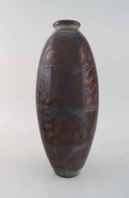 Large Höganäs art nouveau vase in glazed ceramics. Beautiful lustre glaze. 1920 / 30's.