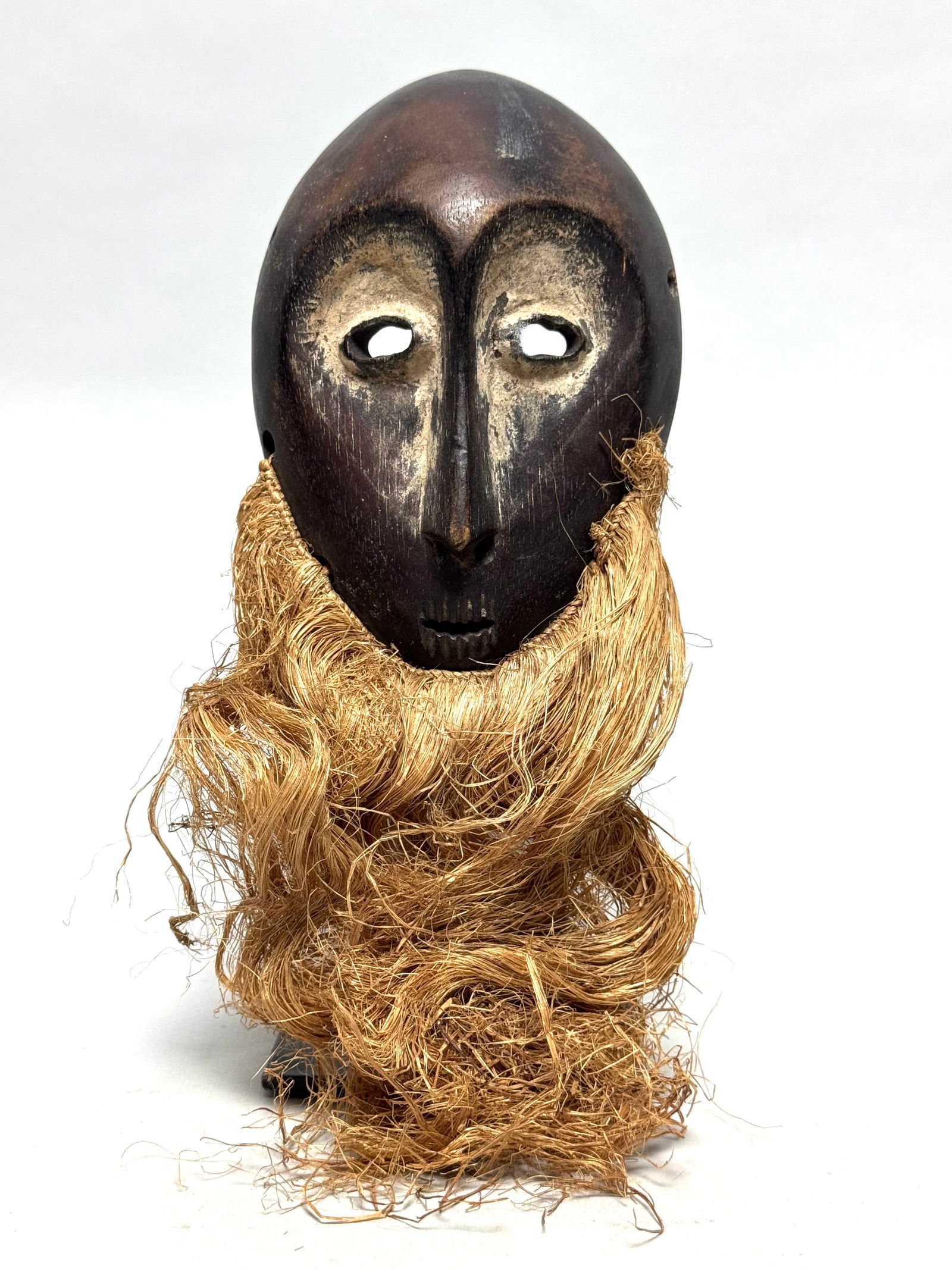 Passport mask - Raphia, Wood - Lega - DR Congo (1 of 9)
