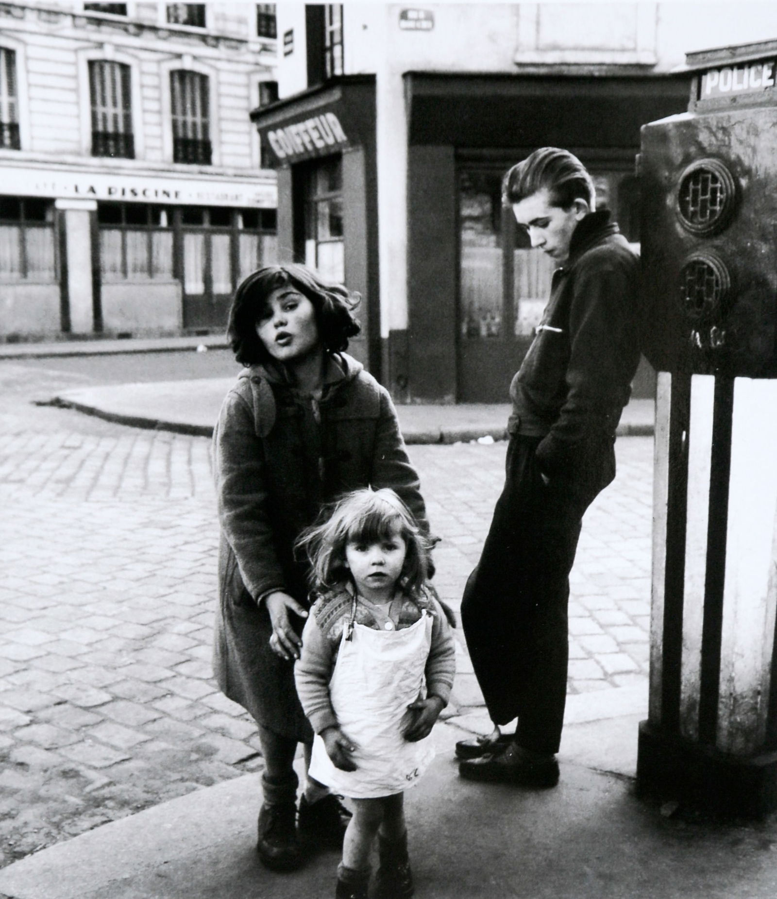 Robert Doisneau: The children of Place Hebert. Paris, 1957 (1 of 1)