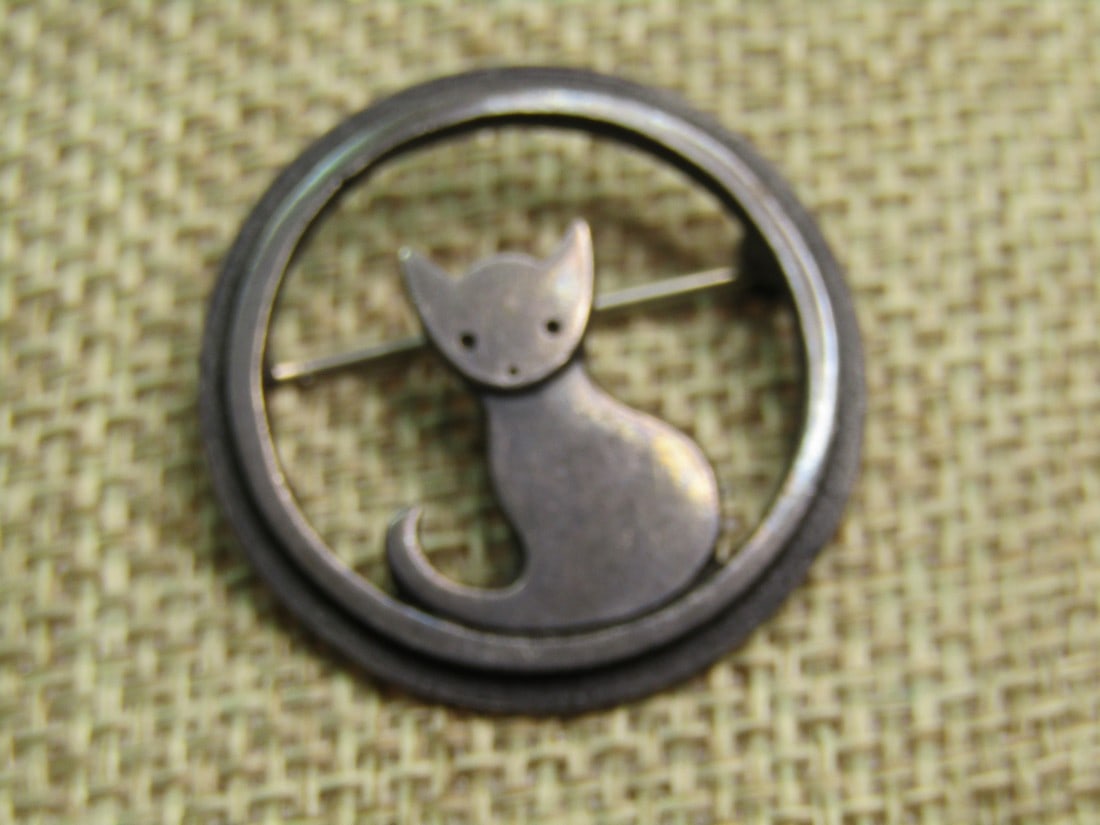Vintage Sterling Cat Brooch, Anna Halasi, Mid-Century (1 of 6)