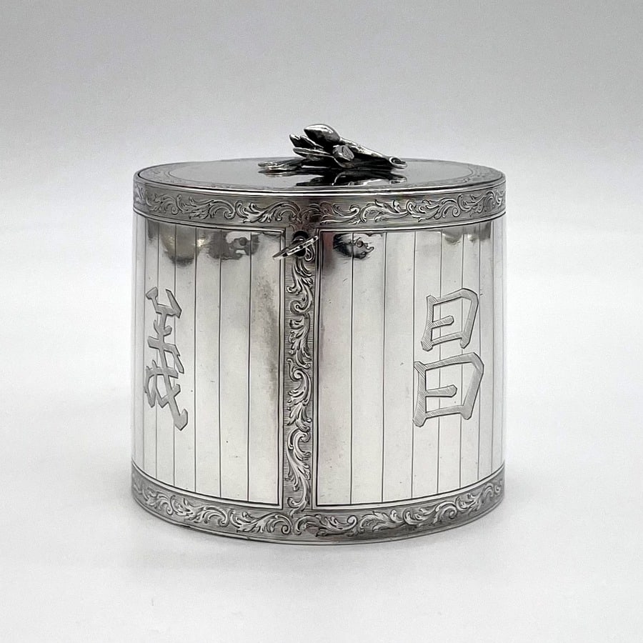 Mid 18th Century Antique George III Silver Tea Caddy London 1763 John Parker & Edward Wakelin: Title:Mid 18th Century Antique George III Silver Tea Caddy London 1763 John Parker & Edward Wakelin Description:Description A circular drum tea caddy simulating the design of a tea chest which has bee