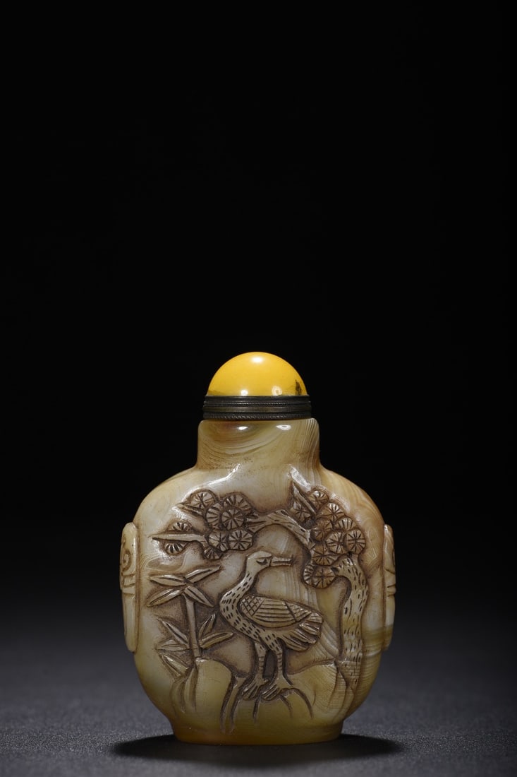 Old Chinese Agate Carved Crane & Pine tree Snuff Bottle (1 of 9)