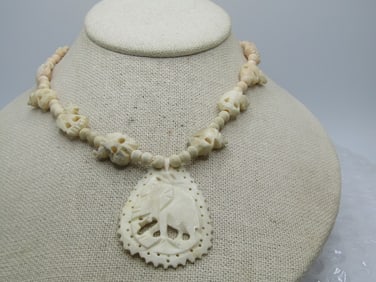 Vintage Carved Elephant Necklace, 19", Made in India, Vintage New Stock