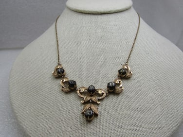 Vintage 10kt Black Moonstone Stone Necklace, 16"