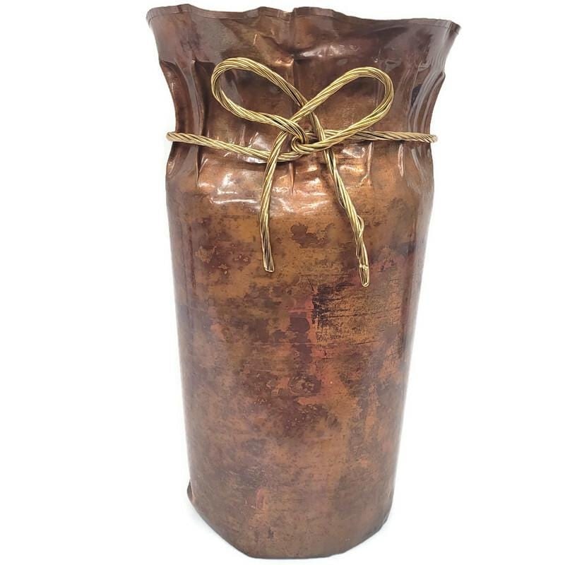 Vintage Italian Copper Umbrella Stand Made in Italy Antique Walking Stick Holder: Vintage from the 1970s Materials: Metal, Copper, Brass Width: 10.5 inches Height: 18.5 inches Depth: 10.5 inches Italian Copper Mid-Century Umbrella Stand or Walking Stick Holder In good condition wit