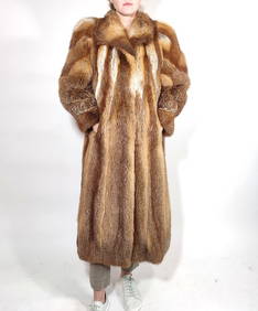 CANADIAN RED FOX FUR COAT EU: L; US: 16 (1 of 11)