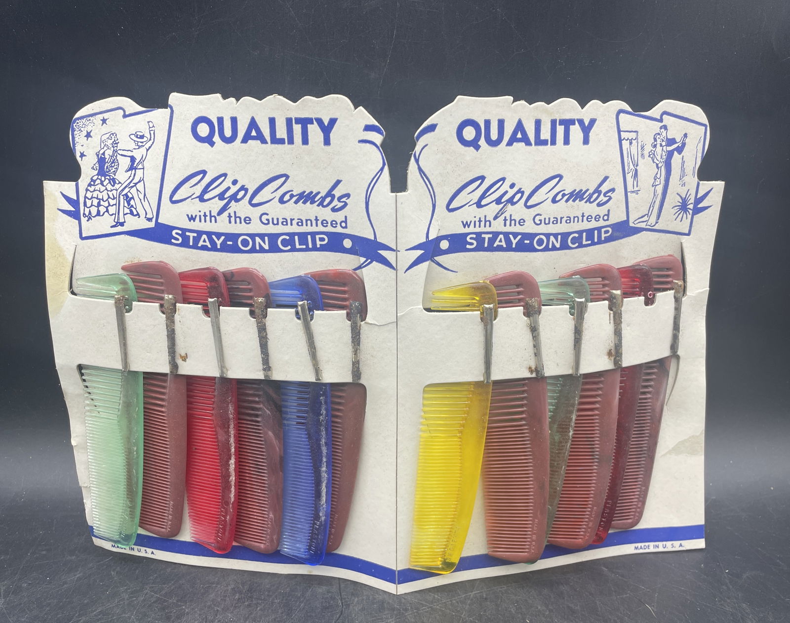 VINTAGE FINE QUALITY CLIP COMBS Advertising Store Display 12 combs (1 of 6)