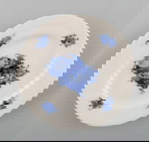 Cake plates from Royal Copenhagen. 2 pcs. in stock. (1 of 4)