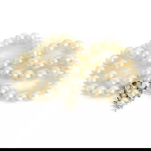 Art Nouveau Japanese Pearl Diamond Necklace 14K White Gold Clasp , 35.34 Gr: Japanese Pearl Necklace 14K Yellow Gold Clasp 18 Inches, 6.4 mm, 23.26 Grams This is a gorgeous pearl necklace! Please let us know if you have any questions. Circa: 1895 - 1910, Art Nouveau Pearls: 47