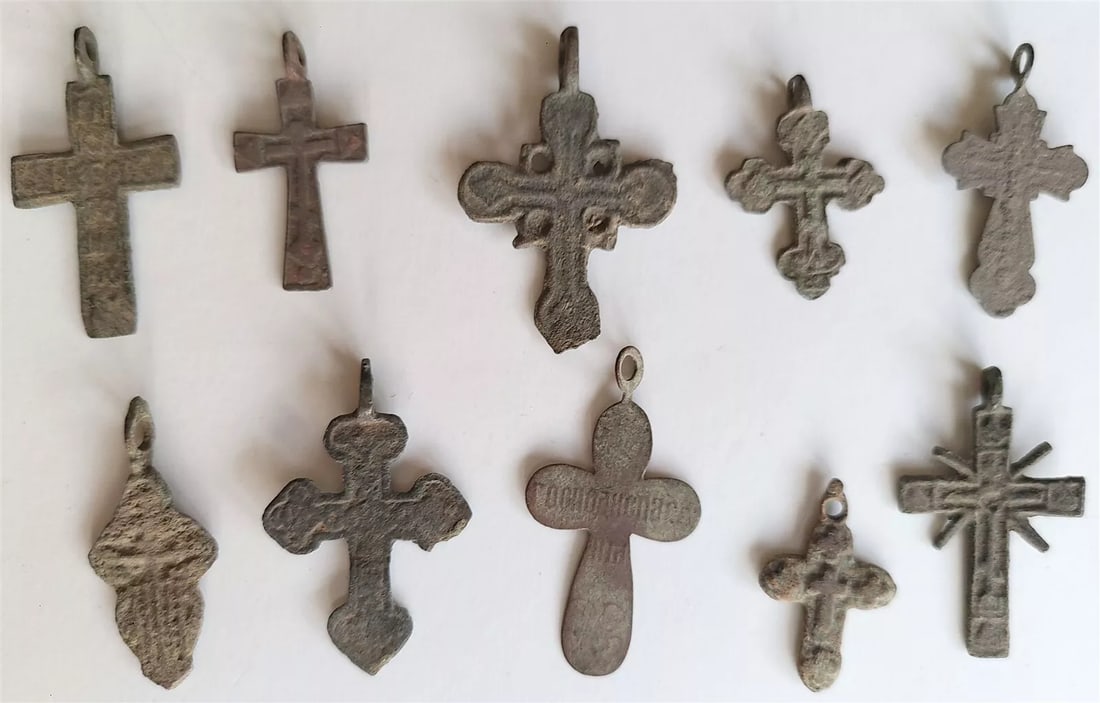 RUSSIAN orthodox icon NECK CROSSES LOT of 10 antique 18th - 19th century (1 of 2)