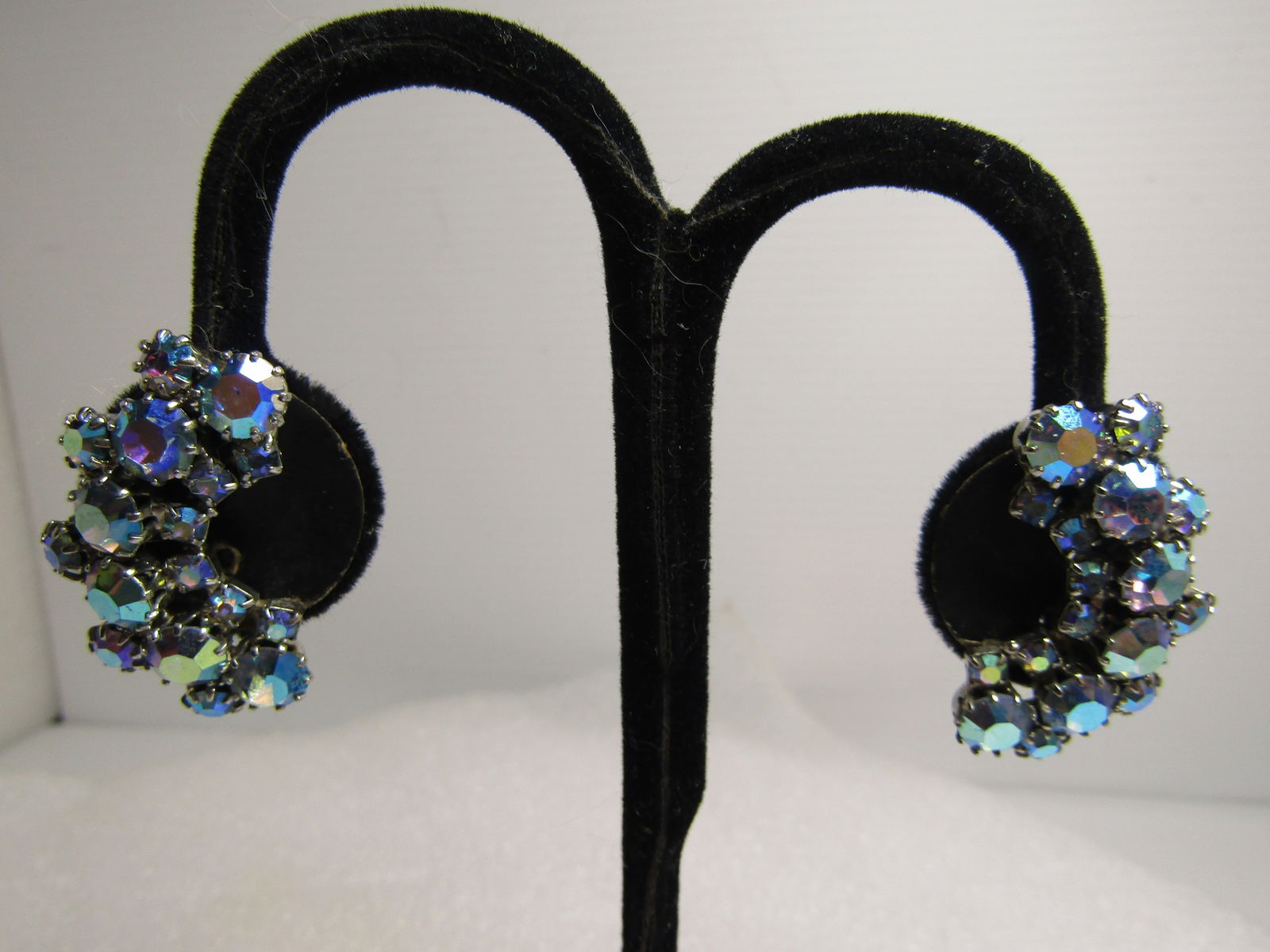 Vintage Blue Aurora Borealis Clip Earrings, Signed Weiss, 1950's-1960's (1 of 6)