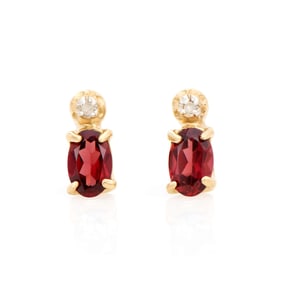 18k Yellow Gold Plated Silver Oval Garnet Earring, 1.44 g