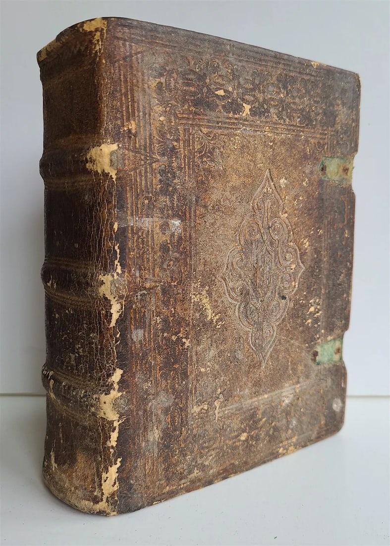 1583 MARTIROLOGY in GERMAN antique PIGSKIN BOUND 16th CENTURY: Martyrologium. Der Kirchenkalender / darinnen die Christlichen Feste und Hailigen Gottes bayder Testament begriffen / wie dieselbigen durch das gantze Jar in der Christenhait... Alles auffs newest unn